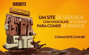 Sacada inédita no Brasil consumidores premiados com com pedaços de 1,5 quilo de chocolate.